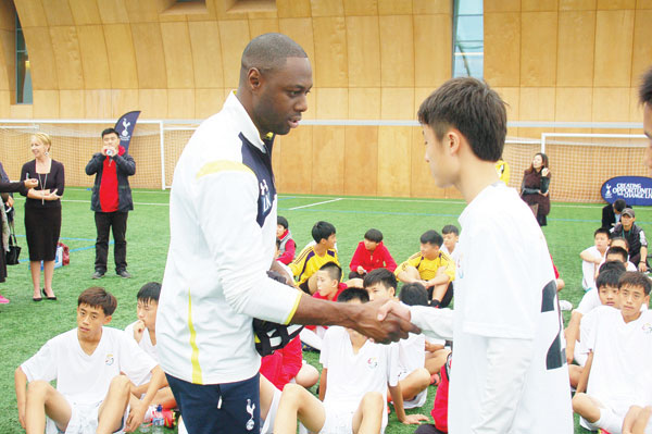 Children visit London for soccer, language