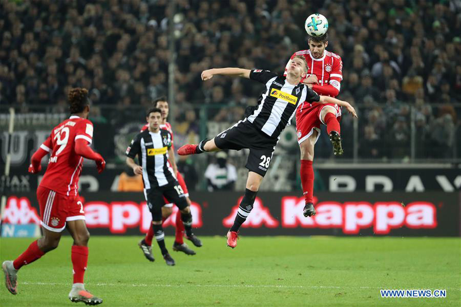 German Bundesliga: Monchengladbach beats Bayern 2-1