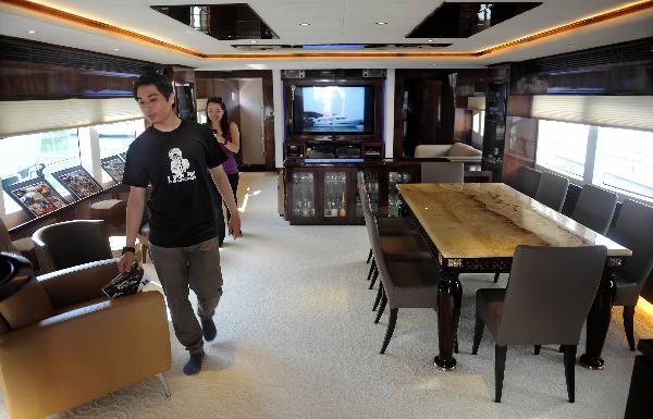 Yacht exhibition opens in HK