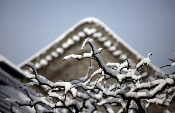 Beijing turns white