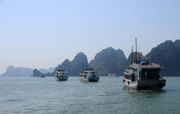 Beautiful scenery of Ha Long Vinh, Vietnam