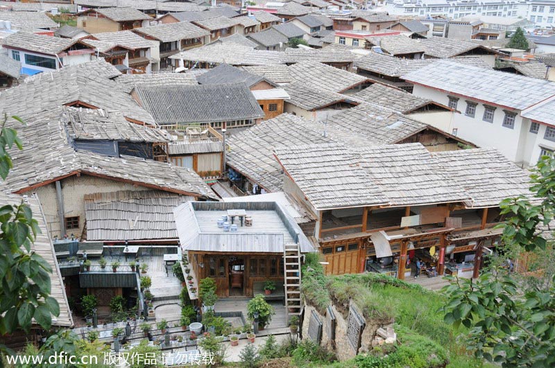 Dukezong Ancient Town begins recovery