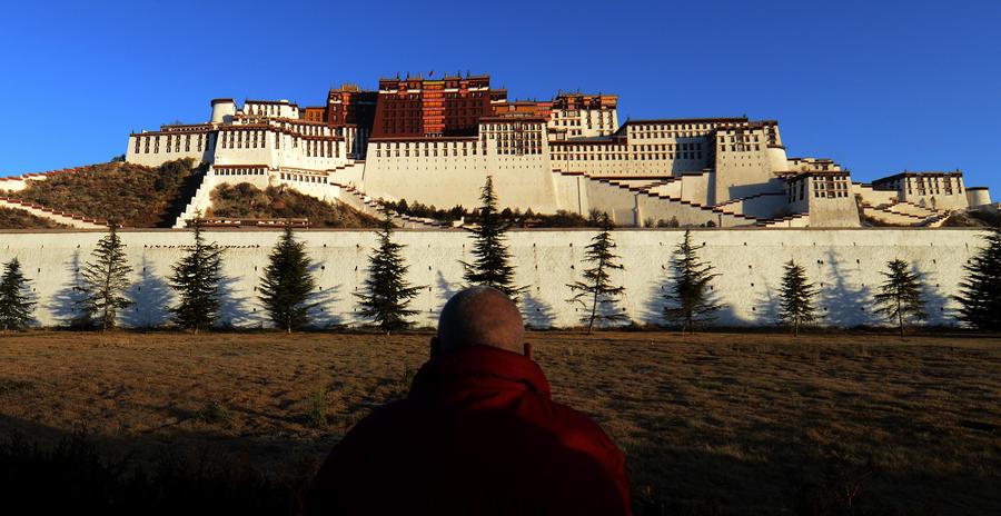 Potala Palace square renovated in Tibet