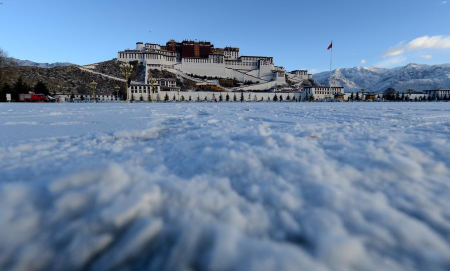 Potala Palace square renovated in Tibet