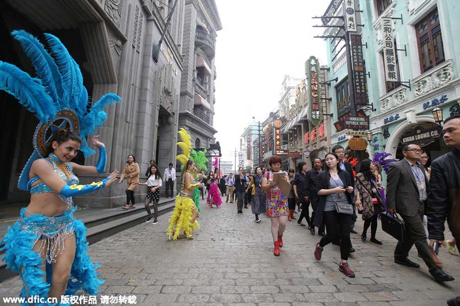 Nanyang Street of Feng Xiaogang's Film Commune opens