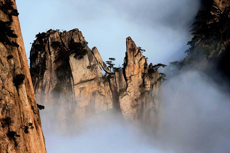 Breathtaking beauty of Mount Huangshan after rainfall