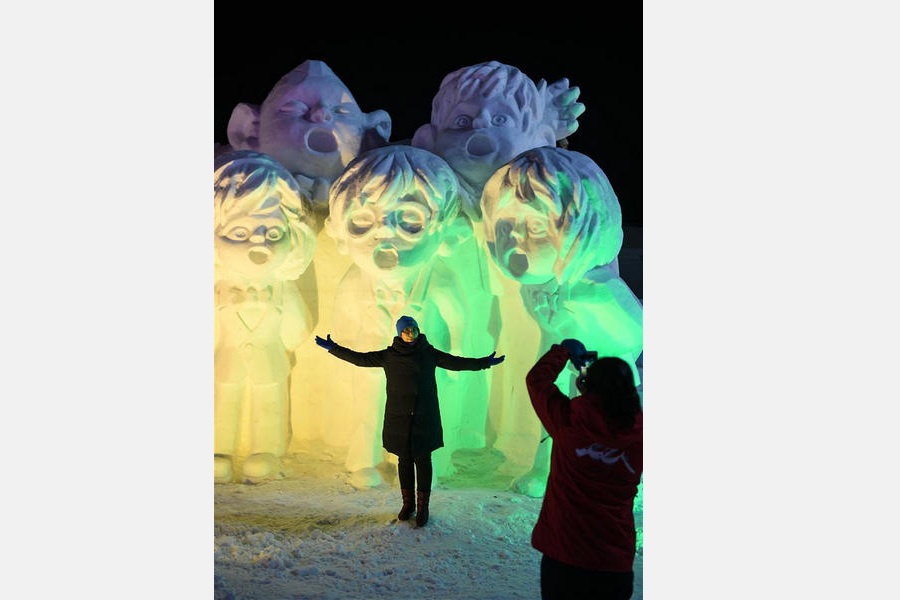 Snow sculptures seen on Changbai Mountain