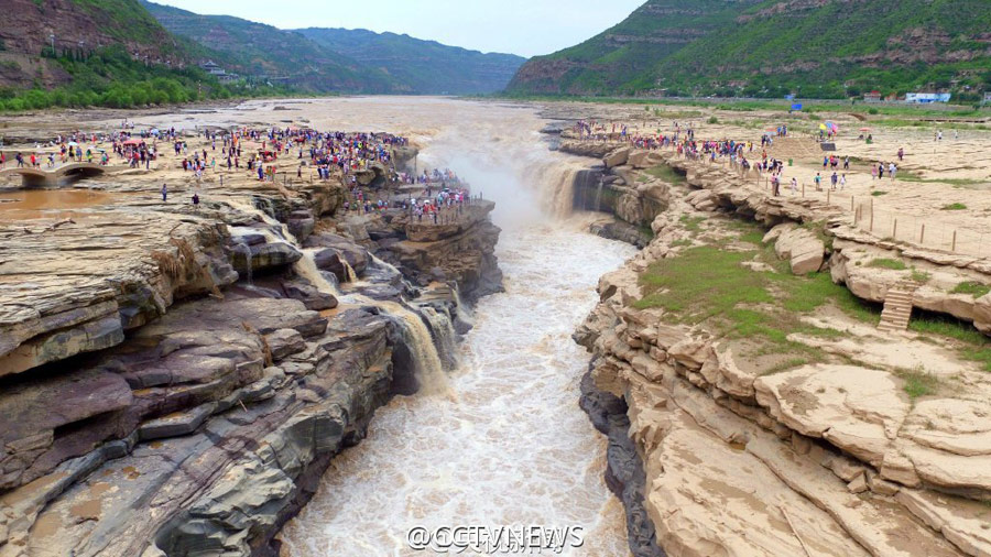 Magnificent view of Hukou Waterfall