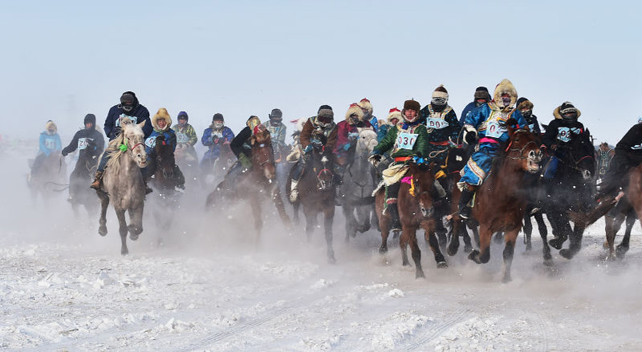 Nadam Fair underway in snow-covered Xinlinhot, Inner Mongolia