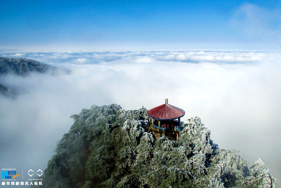 Fantastic ice-frosted scenery on Mount Lu in Jiangxi