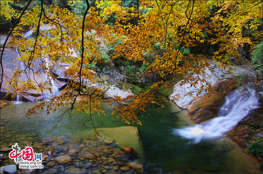 Autumn scenery of Guangwu Mountain in SW China