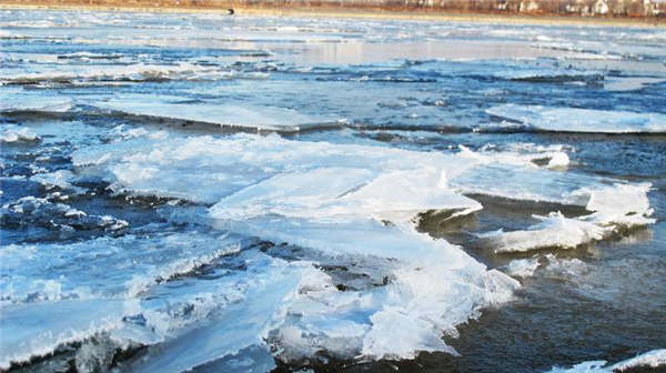 Beautiful ice cubes seen in Harbin