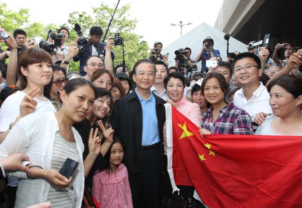 Premier Wen visits disaster-ravaged Fukushima