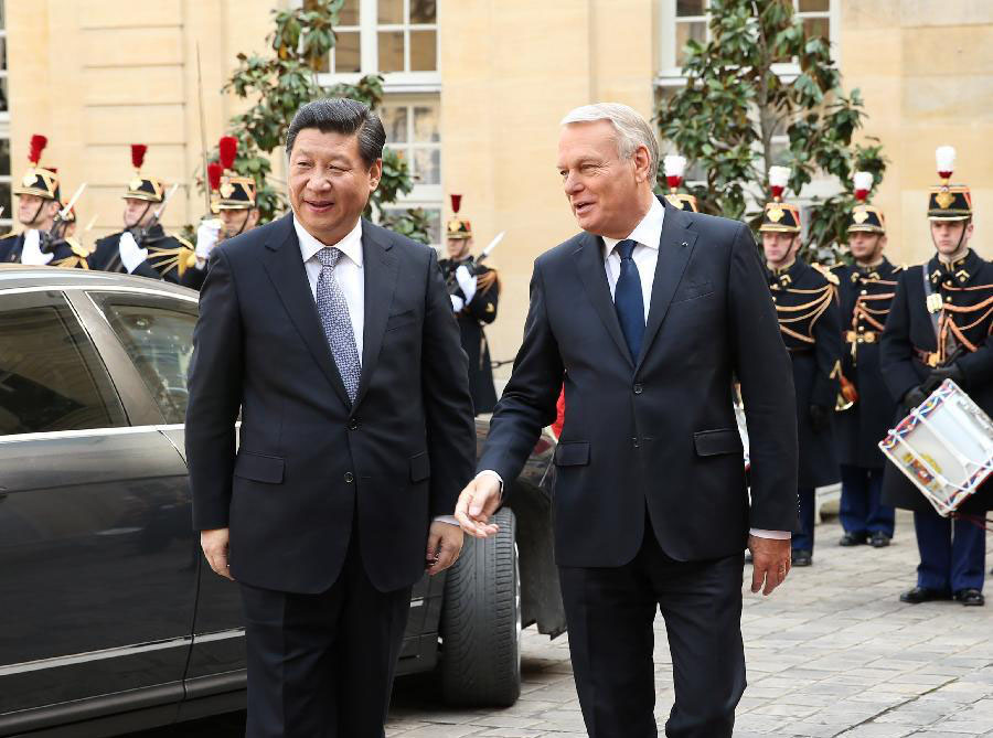 Chinese president meets French PM in Paris