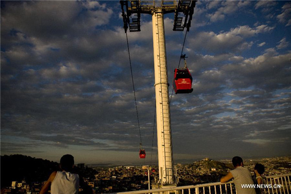 Photo album to show friendship between China and Brazil