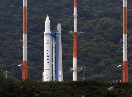 ROK gives rocket launch a second shot