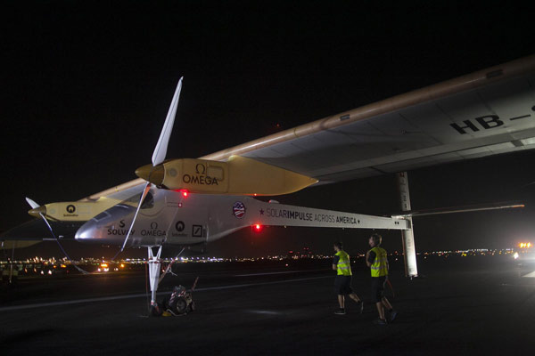 Solar plane lands in NY, completing journey