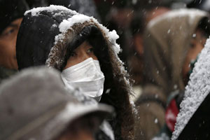 Japan snowstorm strands thousands, toll to 23