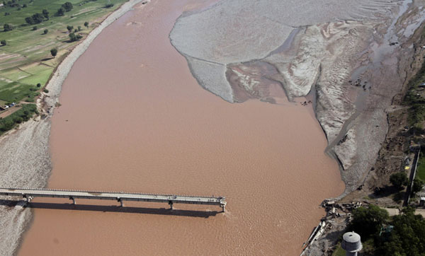 Flood worsens in Indian-controlled Kashmir