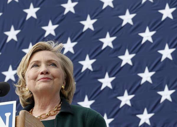 With appearance in Iowa, Clinton takes a big step toward 2016