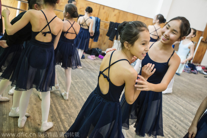 Cradle for 'swans' - Kyrgyzstan's ballet school