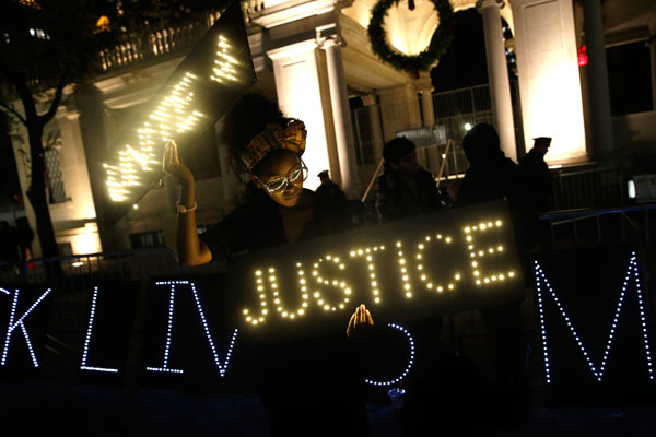 Riot after jury clears Ferguson policeman