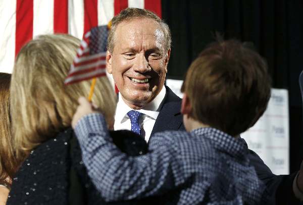 Former NY Governor Pataki launches 2016 Republican presidential bid