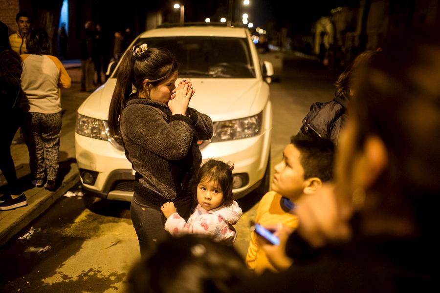 Evacuation after earthquake hits Chile coast