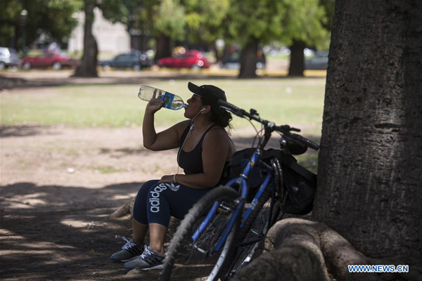 Argentina issues orange alert for heat wave