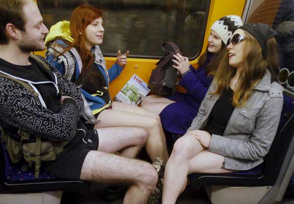 No Pants Subway Ride puts smile upon faces of fellow passengers