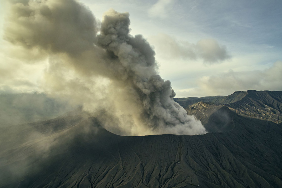 Watch out skiers, volcano-skiing is the new trend