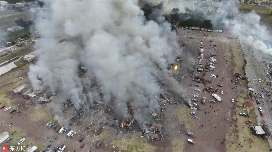 Mexico fireworks market blast kills at least 27, hurts scores