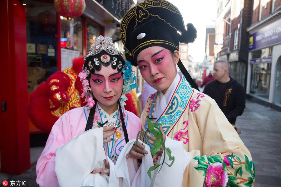 People across the world get a taste of Chinese Spring Festival