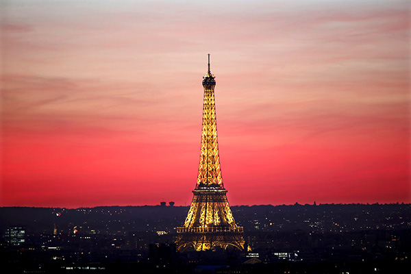 France's Eiffel Tower to get glass wall to refresh look, improve security