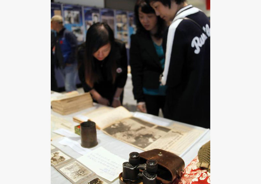 Historical photos, evidence of Nanjing Massacre exhibited in Toronto